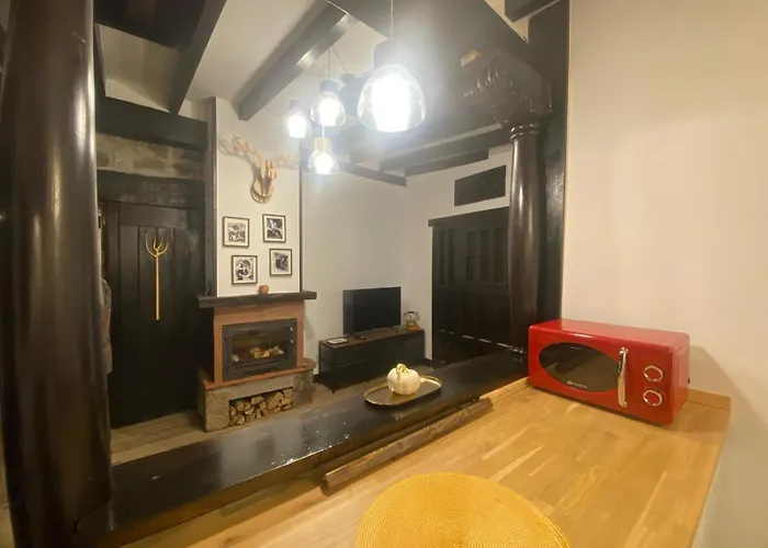 El Gallinero De La Villana * Bárcena Mayor