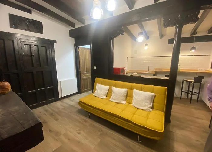 El Gallinero De La Villana * Bárcena Mayor